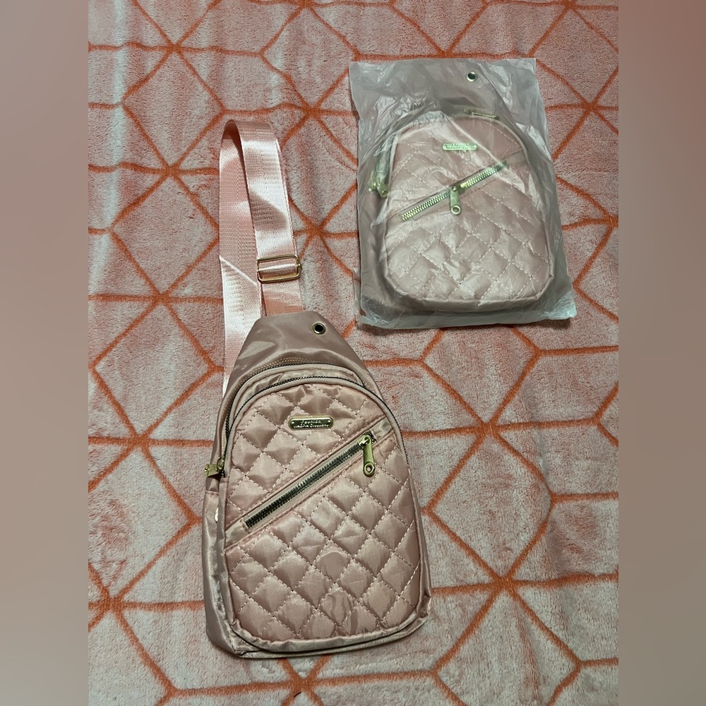 Quilted Sling Bag ✨NWOT✨